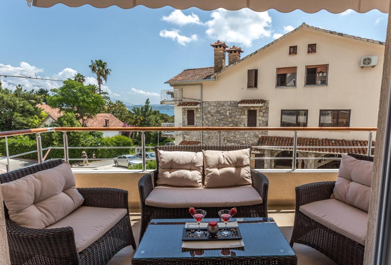 Apartments Rivijera Herceg Novi Exterior photo
